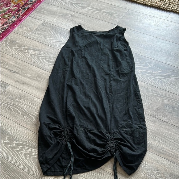 Black Sleeveless Dress with Drawstring Detail - Picture 7 of 7